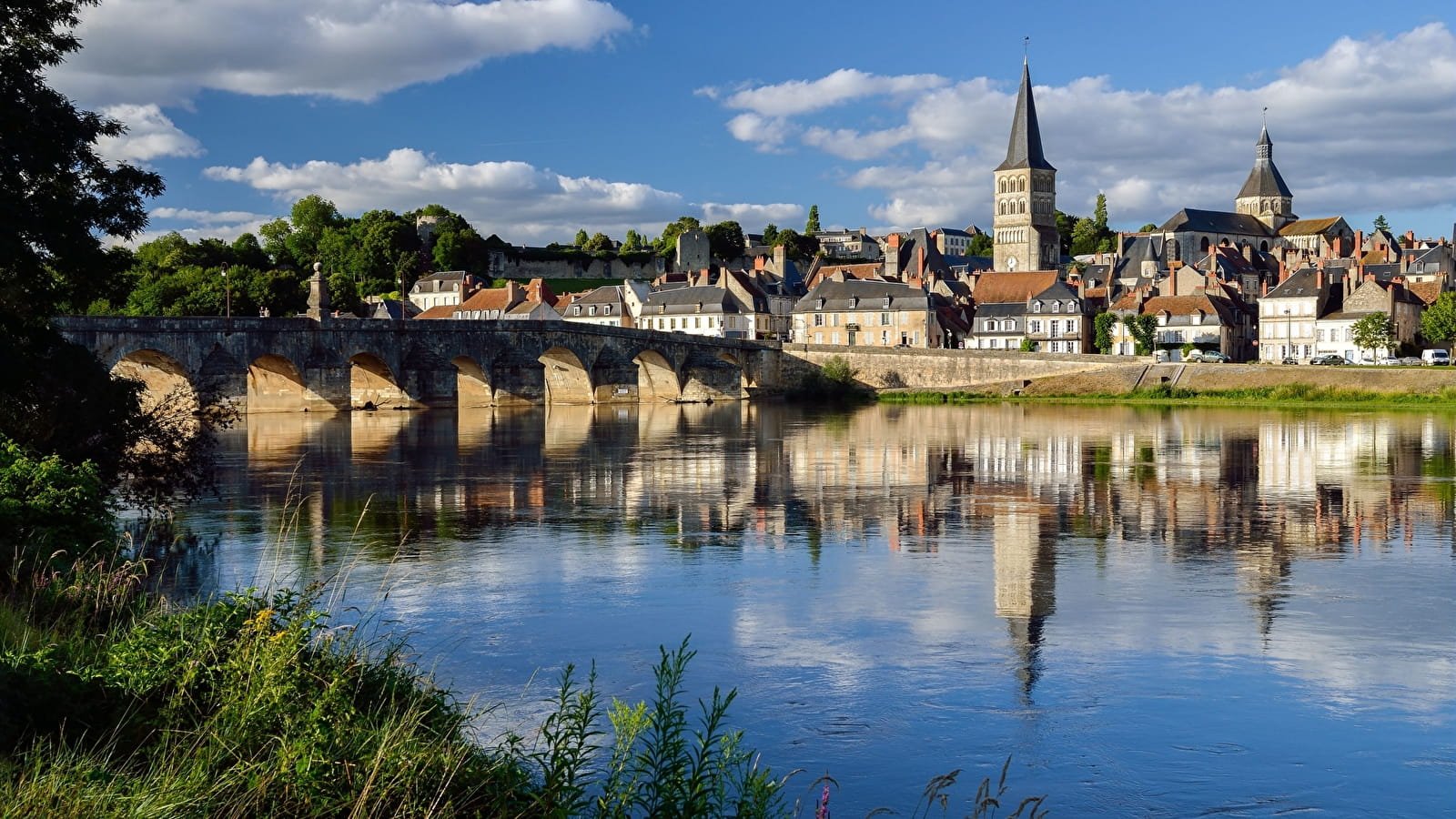 Création de site internet à Nevers (58) — design, performance et SEO local